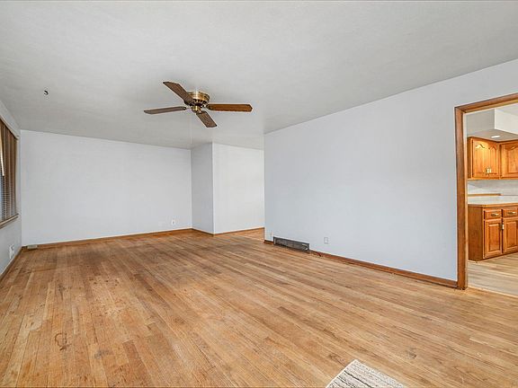 2nd image of 3912 Larson Ave