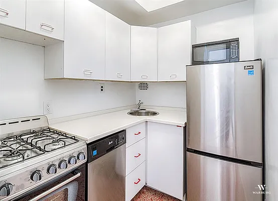 Rented by Warburg | media 16