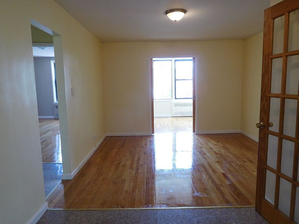 1st image of 8325 Vietor Ave APT 6A