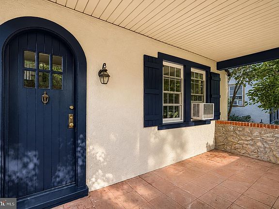 2nd image of 5807 Clearspring Rd