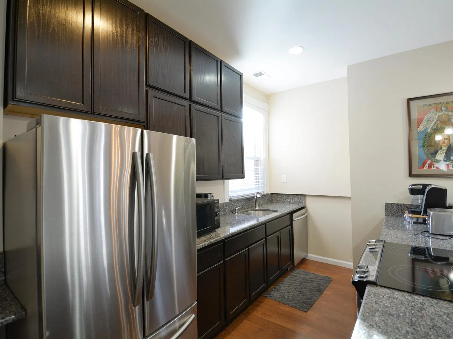 118 3rd St SE — Photo 3