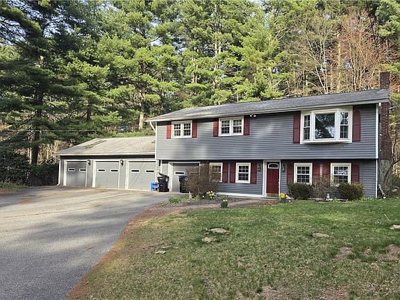 2nd image of 1304 Pound Hill Rd