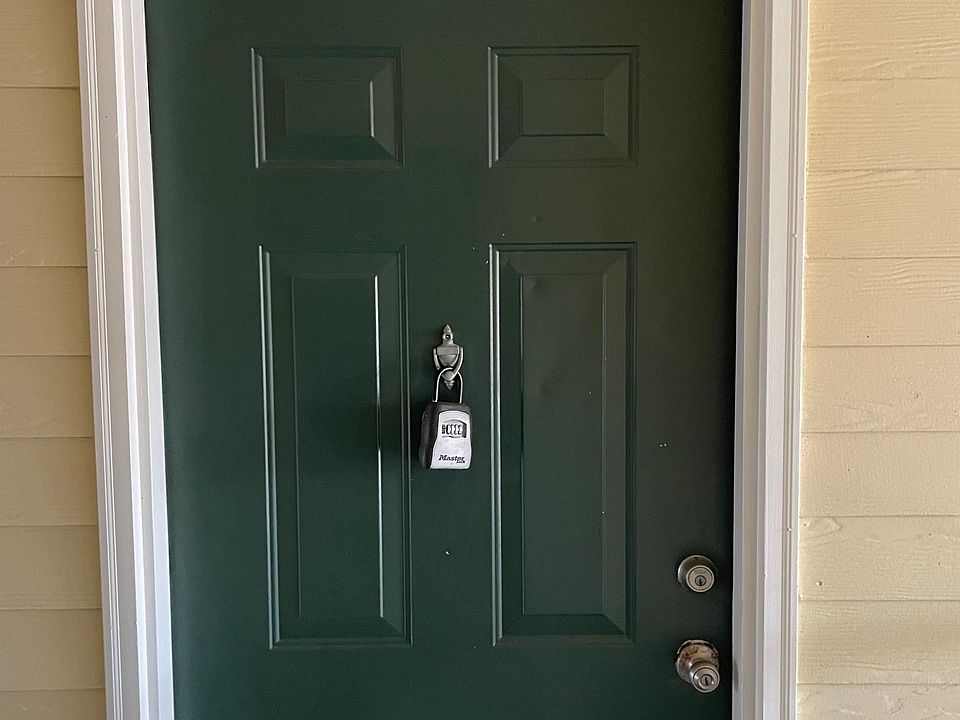 1st image of 18444 Bridle Club Dr