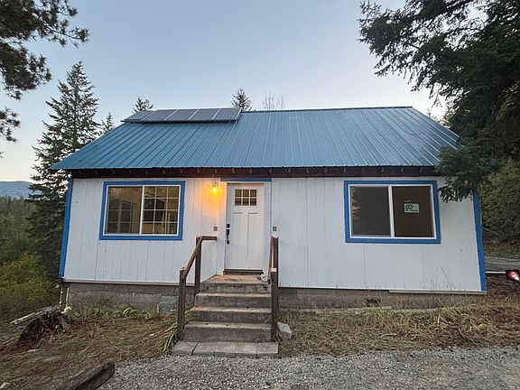 2nd image of 656 Pioneer Rd