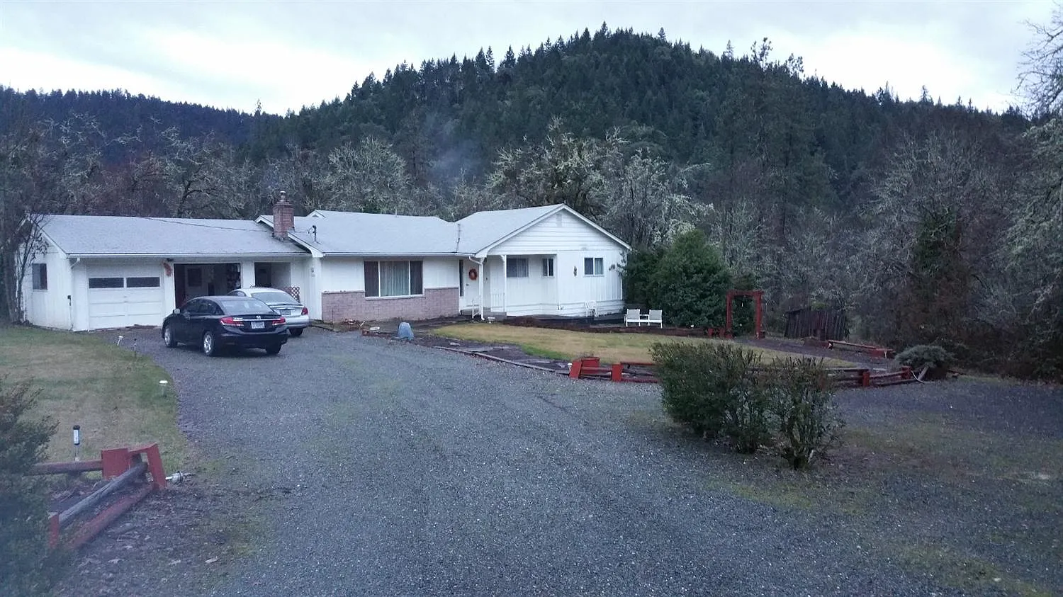 145 Debrick Way photo 1