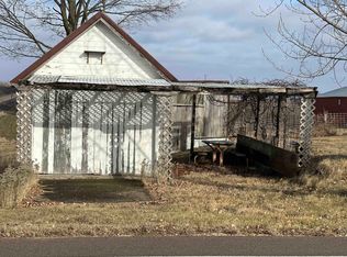 10928 150th St, Maquoketa, IA 52060