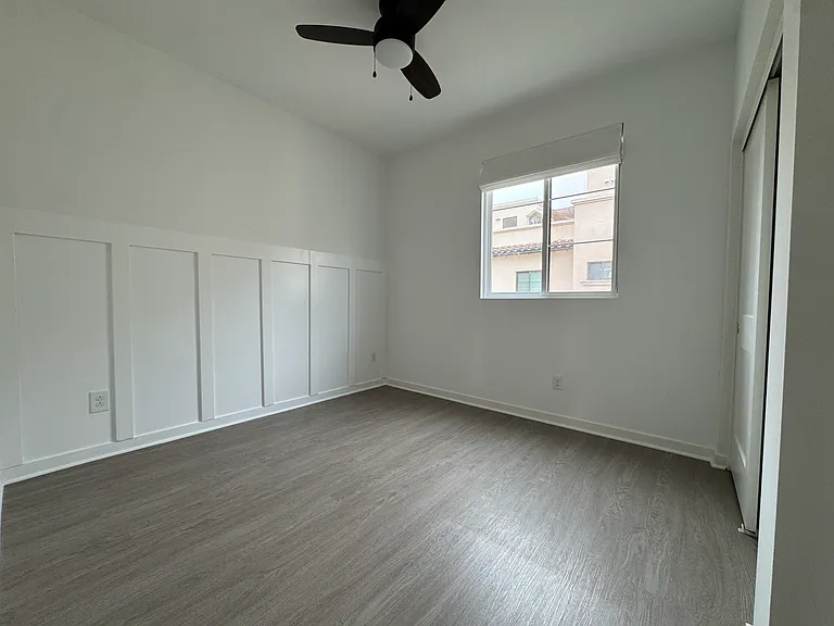 751 Talbot Ln — Photo 8
