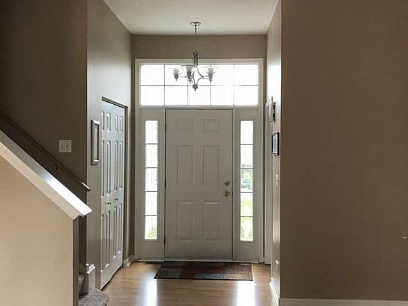 3rd image of 1904 Steward Ln
