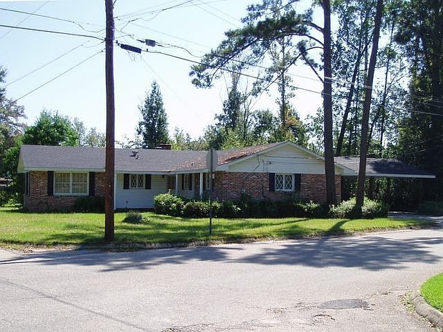 1st image of 201 Pine Forest Dr
