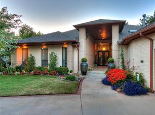 5825 Chestnut Ct, Edmond, OK 73025