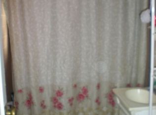592 Sherman Ave APT D1, Roselle, NJ 07203