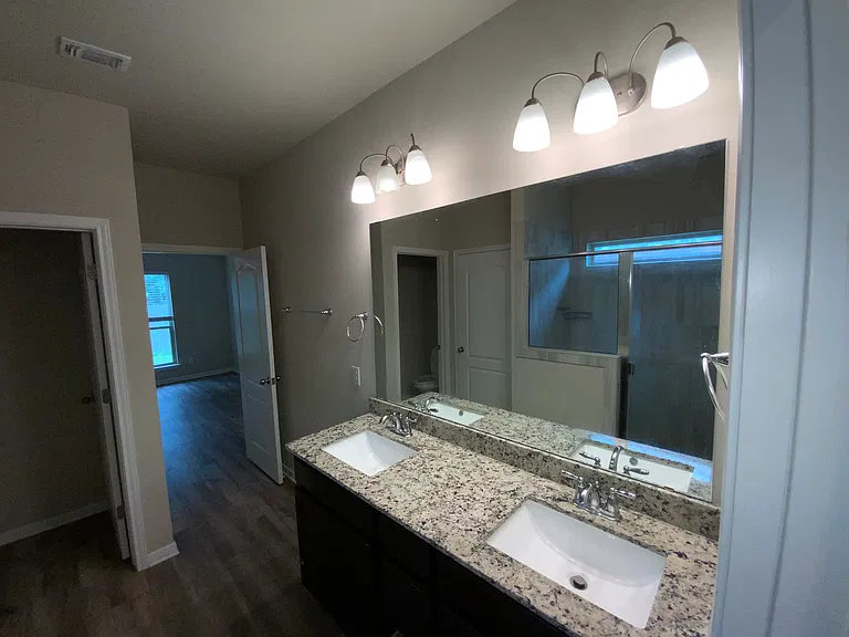 5073 Dickinson Loop — Photo 8