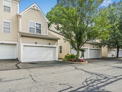 1304 Eaton Court #1304, Danbury, CT, 06811