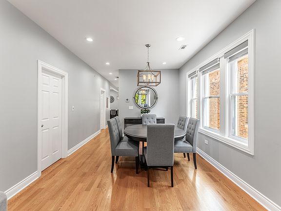 5th image of 4409 S Artesian Ave