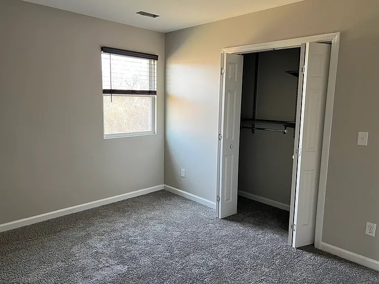 105 Chesapeake Ct — Photo 17