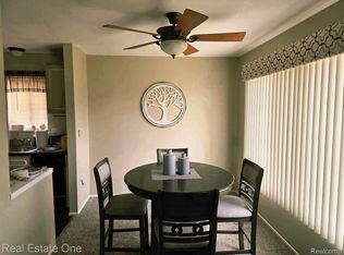 29364 Hoover Rd, Warren, MI 48093