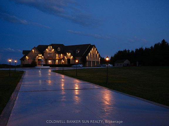 3rd image of 761 Foster Dr