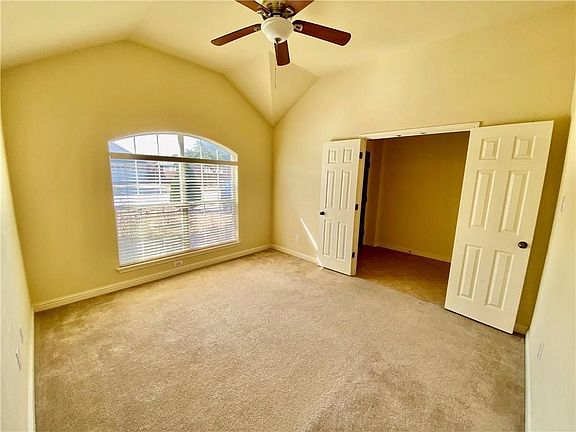 3rd image of 3608 Glastonbury Trl