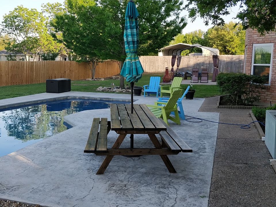 2nd image of 517 Aztec Cir