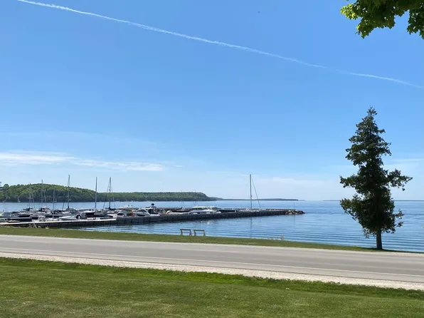10986 Harbor Shores Dr, Sister Bay, WI 54234