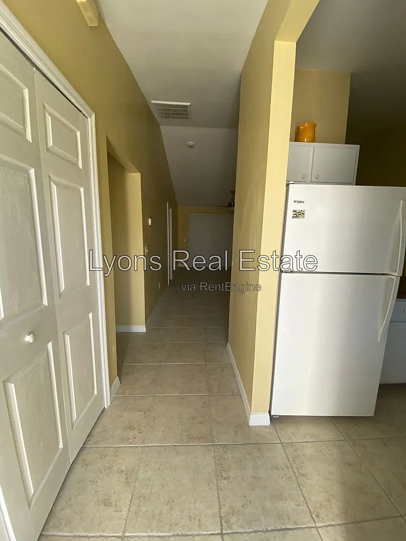 2 bed, 2.0 bath, 960 sqft, $1,400 — Photo 4