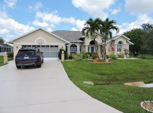 2318 SE Pinero Rd, Port Saint Lucie, FL 34952