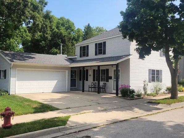 6310 Schoolway, Greendale, WI 53129