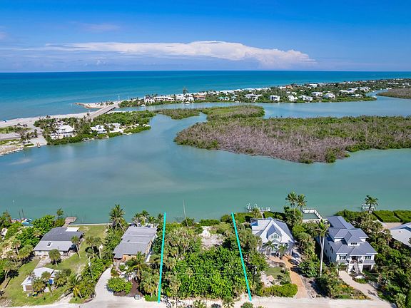 5th image of 2563 Coconut Dr