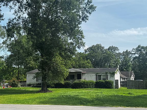 3rd image of 11403 Walraven Dr