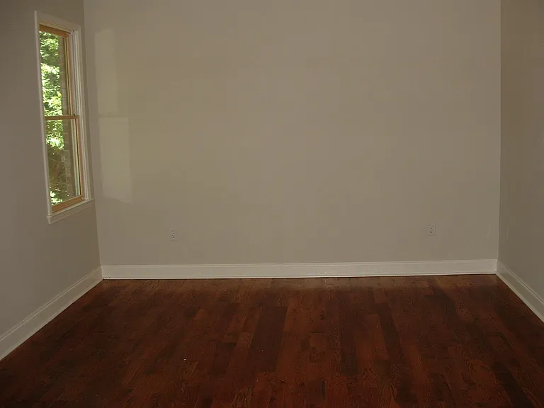 419 Parkway Dr NE — Photo 8