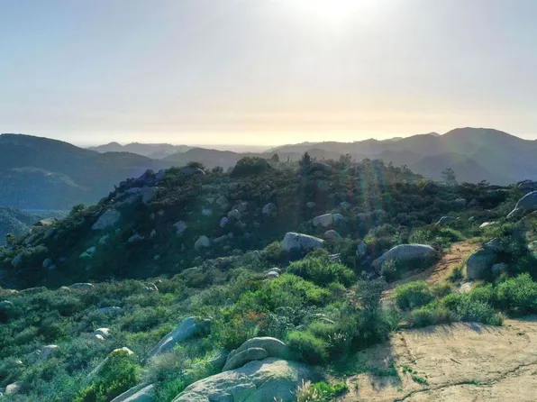 28439 Sandhurst Way, Escondido, CA 92026