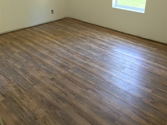 4th image of 909 Drinnon Dr