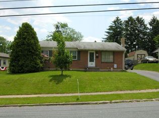 1003 Scenery Dr, Harrisburg, PA 17109