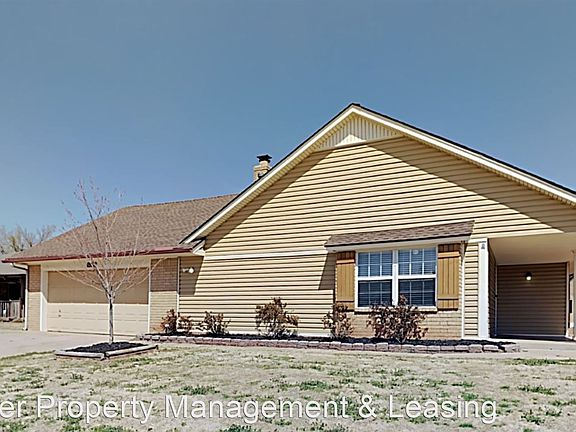 2nd image of 1013 NE 17th St