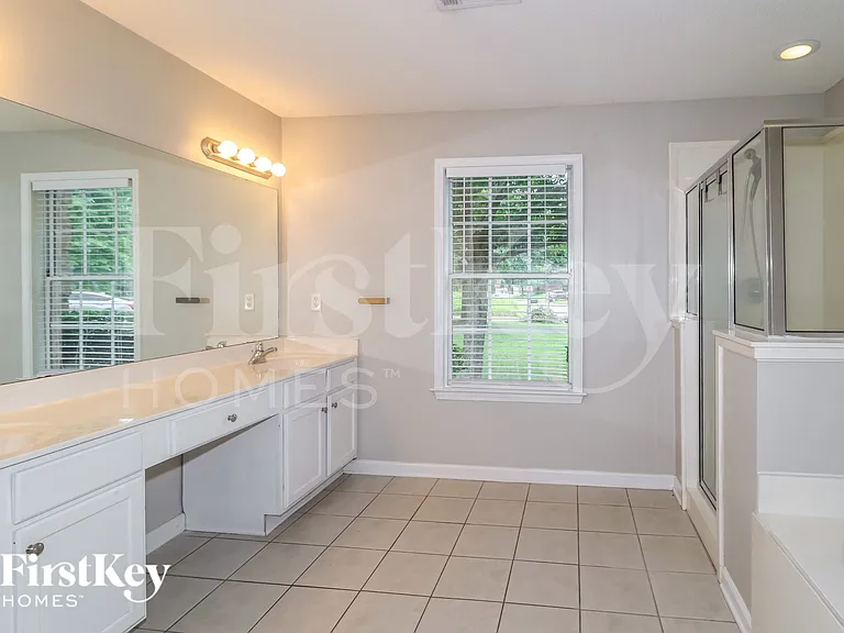 100 Misty Hill Cv — Photo 13