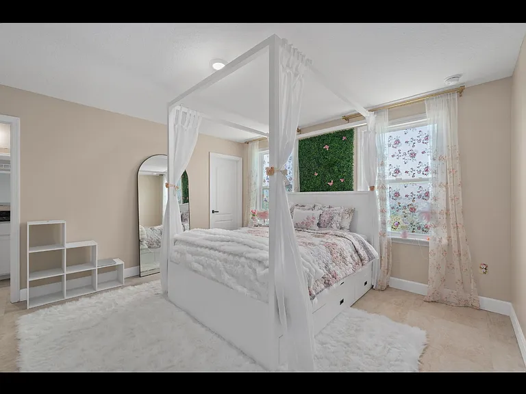 412 SW Dailey Ave — Photo 7