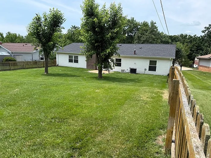 318 Wildforest Dr — Photo 27