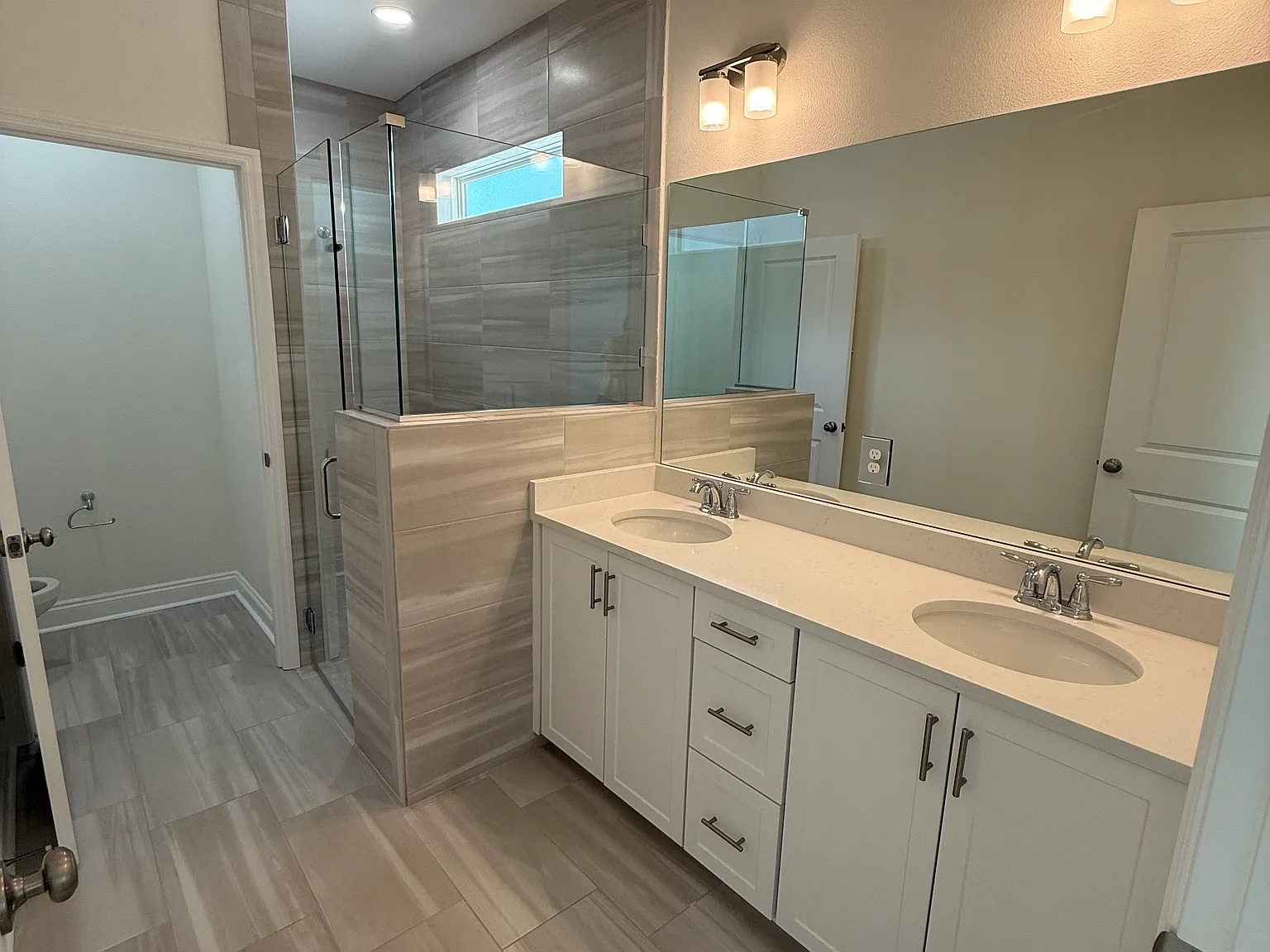 3 bed, 2.5 bath, 1622 sqft, $2,450 — Photo 4