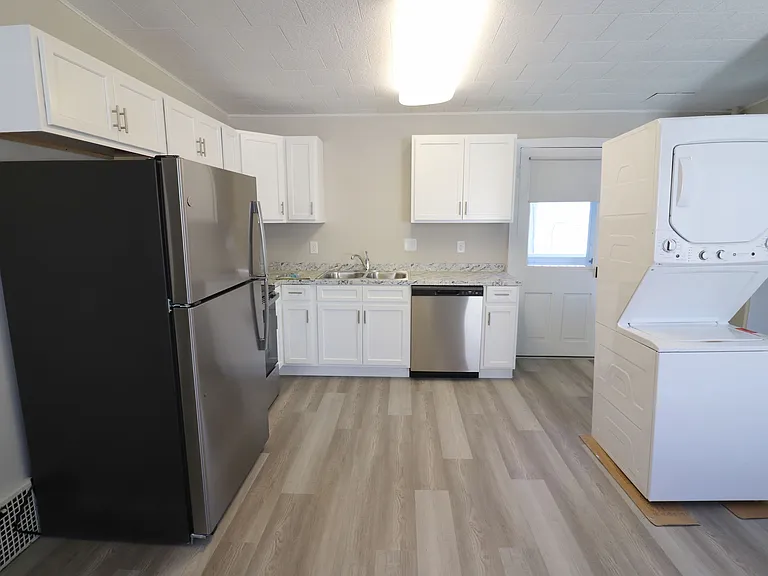 151 E Main St #2 — Photo 7