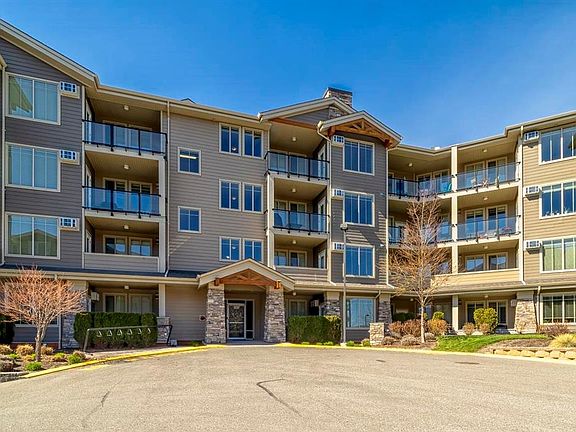 3rd image of 3731 Casorso Rd #203