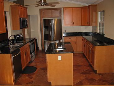 2nd image of 511 Shumard Oaks Dr