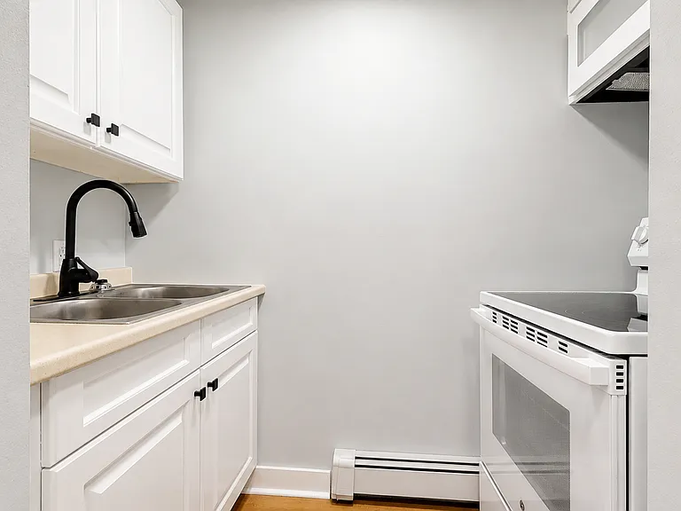832 Washington St #4 — Photo 14