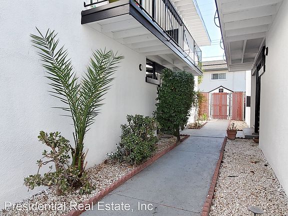 2nd image of 3756 Poinciana Dr #6