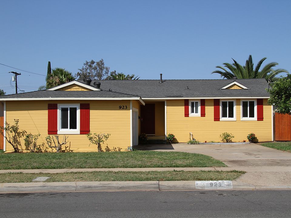 923 Camellia