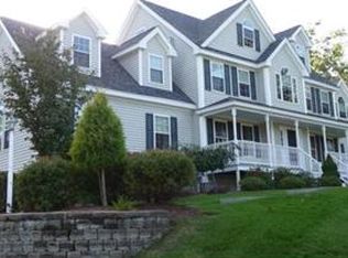 11 Cortland Cir, Dracut, MA 01826