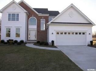 33189 Canterbury Rd, Avon Lake, OH 44012