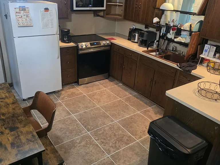 300 Angora Rd — Photo 9