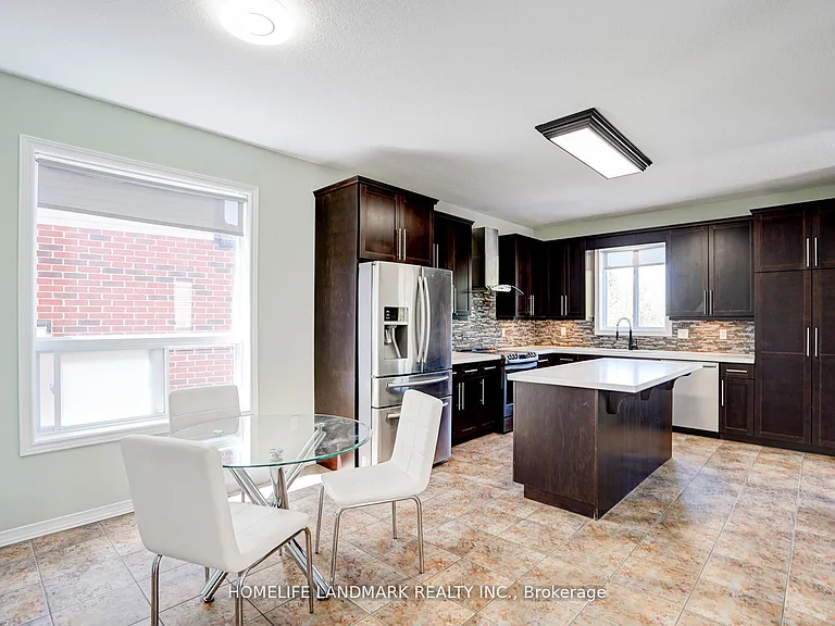 629 College Ave — Photo 14