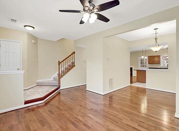 4th image of 2703 Church View Ln Unit 2703