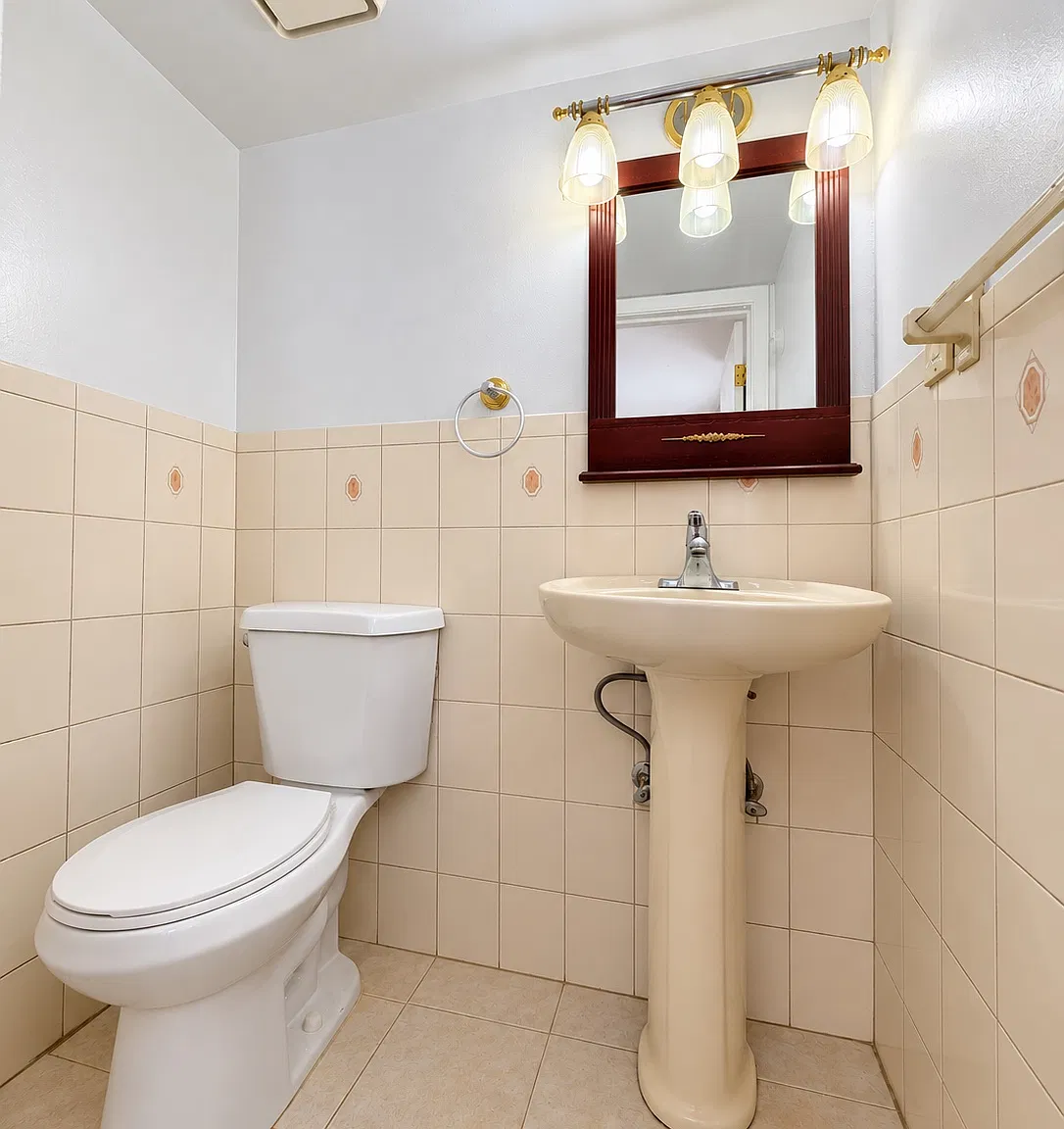 2 bed, 1500 sqft, $2,950 — Photo 2